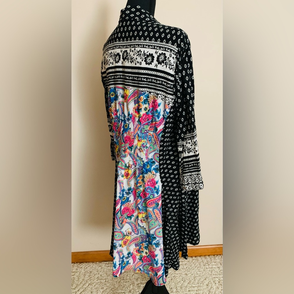 Anthropologie | Cyrena Patagonia Button
Front Tunic W Paisley /Floral Back Inset